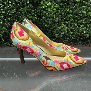 Torta Caliente Multicolored Gem Print Pointed Heels Womens Sz 8.5